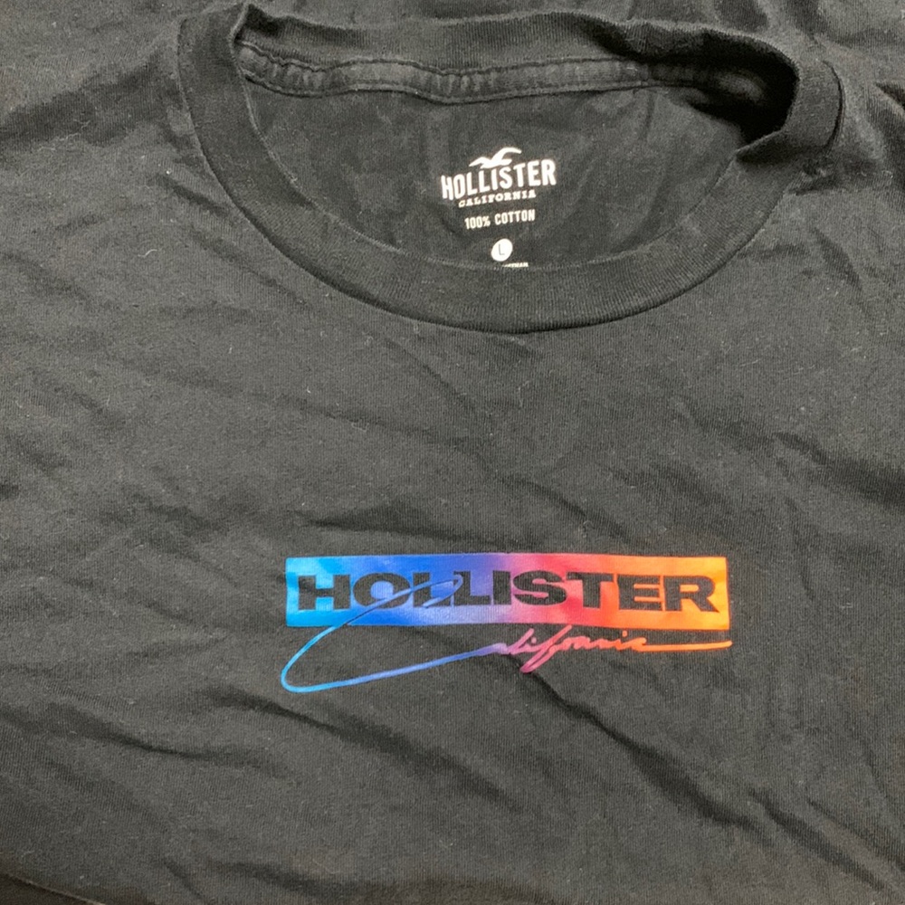 Hollister Tee